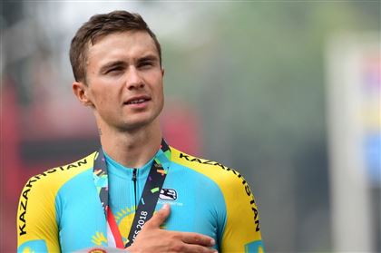 "Тур де Франс": казахстанец Алексей Луценко пришел первым на шестом этапе многодневки