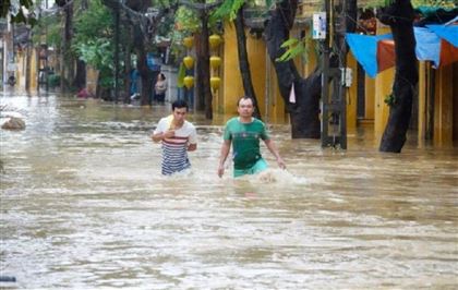 Во Вьетнаме из-за тайфуна погибли люди