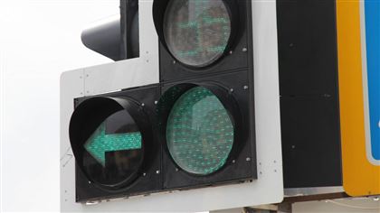 В Алматы увеличат число светофоров с дополнительной секцией для поворотов