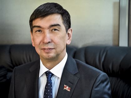 Мэр Бишкека Азиз Суракматов подал в отставку