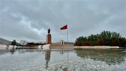 Президент Кыргызстана подписал новый указ о введении чрезвычайного положения в Бишкеке