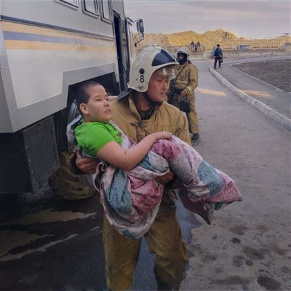 Спасательная операция в ВКО: при пожаре эвакуировали 15 детей