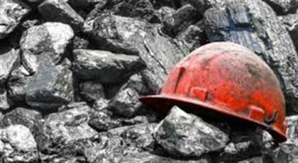 В Караганде на шахте "Казахстанская" на проходчика обрушился кусок горной массы