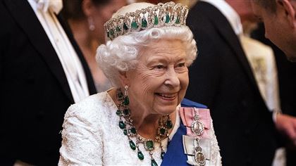 Королева Елизавета II запустила собственную марку джина