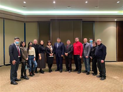 Дархан Калетаев встретился с представителями казахской диаспоры в Харькове