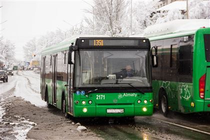 Как будут работать автобусы и метро на Новый год в Алматы