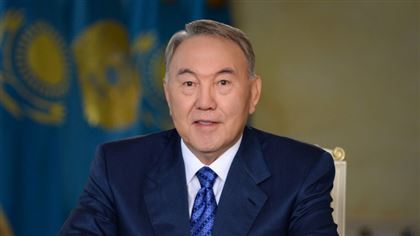 Нурсултан Назарбаев обратился к казахстанцам на сессии АНК
