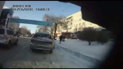 В Павлодаре полицейские задержали автомобиль с подложными номерами