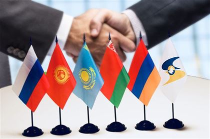 «Игра в одни ворота». Эксперт о российской истерии на фоне председательства Казахстана в ЕАЭС