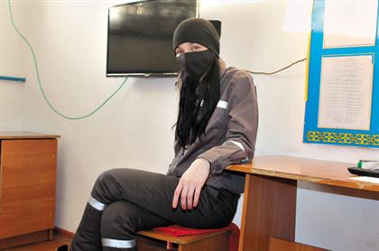 Заключенная казахстанской тюрьмы намерена засудить правозащитницу по всей строгости закона