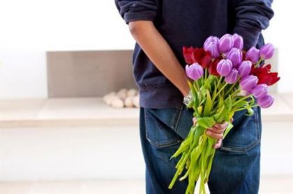 Женщины из столицы признались, хотят ли они, чтобы им дарили цветы на 8 Марта