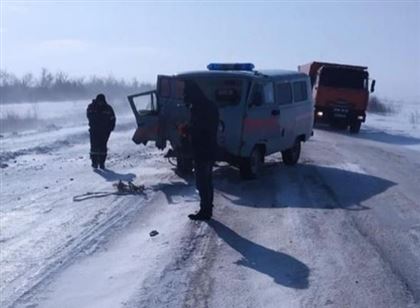 В Актюбинской области в ДТП со "скорой" погиб человек
