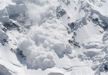 Жителей Алматы предупредили о возможном сходе лавин в горах 
