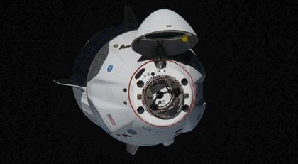 Космический корабль Crew Dragon отстыковался от МКС и полетел к Земле