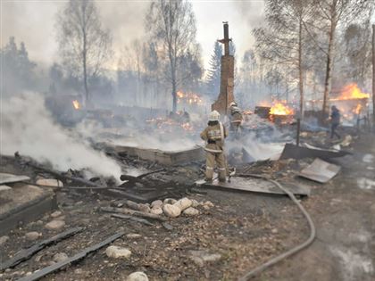 Огненный ад: пожар уничтожил 31 дом в Риддере