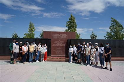 В разных городах Казахстана участники проекта «Медаль Елбасы» почтили память жертв политических репрессий и голода