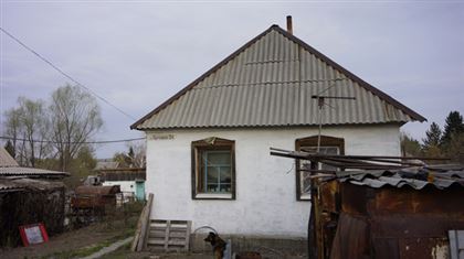Крыша едет не спеша: удивительные дела с землей творятся в Усть-Каменогорске