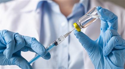 Минздрав заявил, что в Казахстане не зарегистрировано тяжелых реакций после прививки от коронавируса