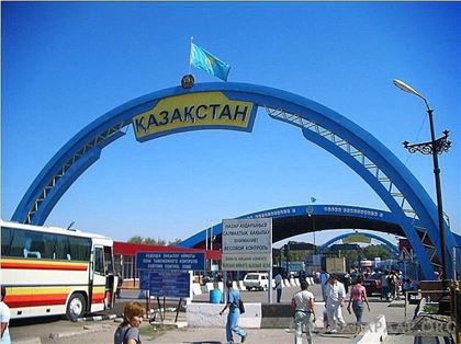 Пограничные хитрости: казахстанцы массово рвутся лечиться в России