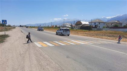 В Алматинской области обновили 5,6 тысяч дорожных знаков