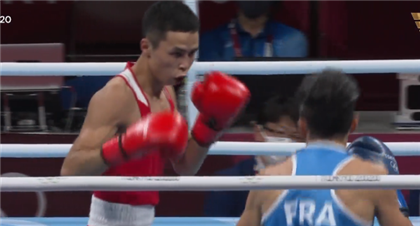 Казахстанский боксёр Сакен Бибосынов прорвался в четвертьфинал Олимпиады-2020, избив француза