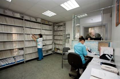 В Казахстане изменили правила прикрепления к поликлиникам для иностранцев