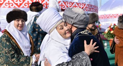 «Извиняться не за что»: казахская диаспора в России вступилась за женщину, назвавшую Актау русским городом