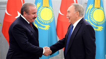 Нурсултан Назарбаев встретился со спикером Великого национального собрания Турции