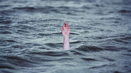 В Нур-Султане в реке Есиль утонула девочка