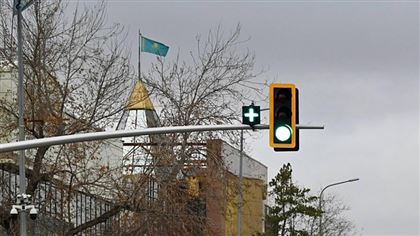 Зеленые "плюсы" появились на светофорах в столице