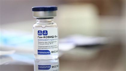 В России зарегистрировали вакцину для подростков 12-17 лет