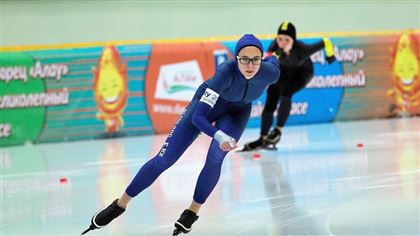 Казахстанка завоевала второе место на этапе Кубка мира по конькобежному спорту 