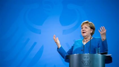 Ангела Меркель поздравила нового канцлера 