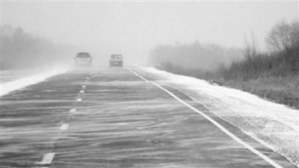 В Акмолинской области из-за погоды закрыли участки двух трасс