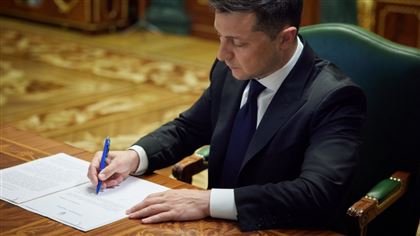 Президент Украины ввел безвизовый режим для иностранцев