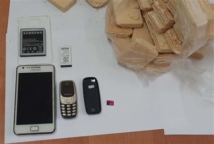 В СИЗО Мангистау в вафлях пытались пронести телефоны