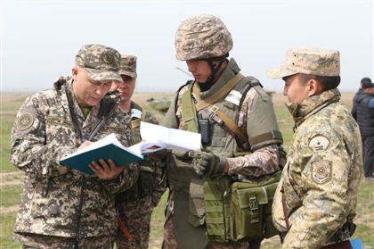 В Казахстане начались масштабные военные учения