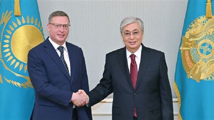 Президент Казахстана поблагодарил губернатора Омской области за поддержку кандасов