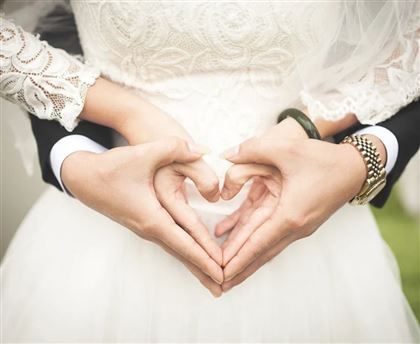 "В Казахстане не будут законодательно запрещать близкородственные браки. Они запрещены обычаями" - эксперт