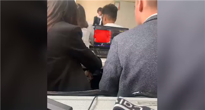 "Дети смотрят порно на уроке": случай в школе шокировал казахстанцев