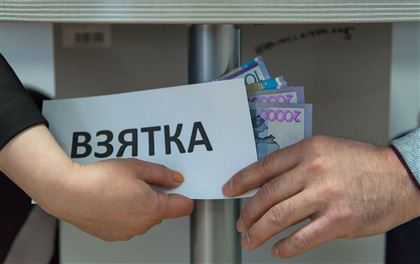 Замакима Тюлькубасского района подозревают в получении взятки