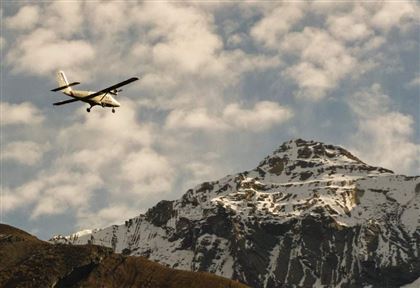 Пассажирский самолёт пропал после вылета из Непала 