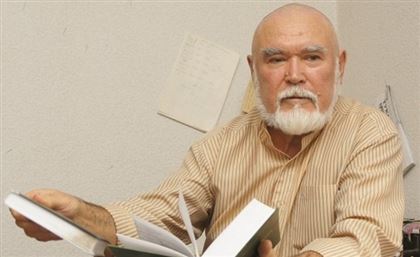 "Казахи оказались умнее" – татарский писатель о наболевших спорах между тюркскими народами