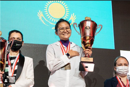 Чемпионка мира Бибисара Асаубаева выступила с обвинениями в адрес Казахстанской федерации шахмат