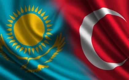 Главы МИД Казахстана, Азербайджана и Турции обсуждают расширение транспортных связей