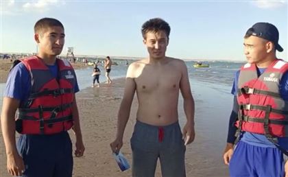 На Капшагае чуть не утонули трое молодых людей