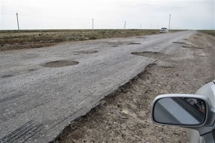 Президент Казахстана поручил наказать ответственных за плохие дороги