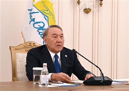 Нурсултан Назарбаев вернулся из отпуска в Турции