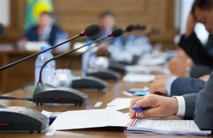 Правительство Казахстана подписало постановление, которое позволит ограничивать работу иностранных онлайн-платформ и мессенджеров