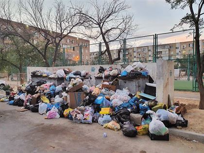Актау тонет в мусоре: как наказали акима города